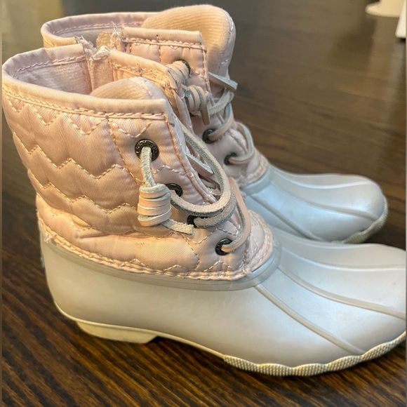 Sperry Duck Boots - size 2 girls - Picture 1 of 10